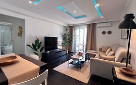 Cool, Modern And Snug 3Br Apartment Peachy Stays