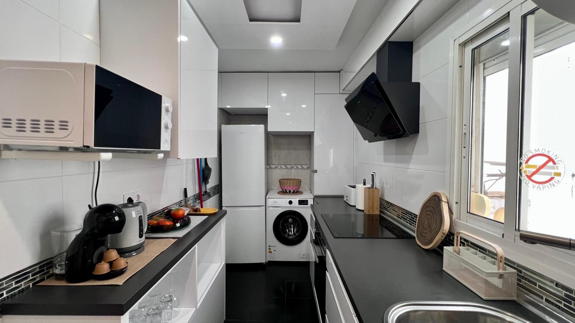 Cool, Modern And Snug 3Br Apartment Peachy Stays Málaga Exterior foto